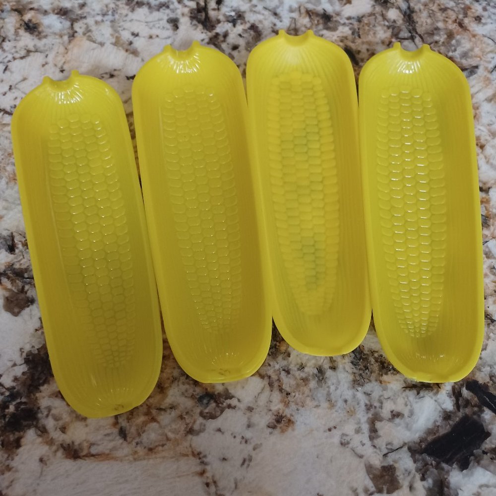 NWOT 4 PACK CORN HOLDER TRAYS